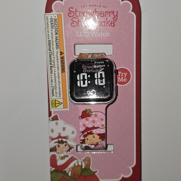 Adorable New 'Vintage' Strawberry Shortcake LED Watch/Adjustable Band - Picture 8 of 8